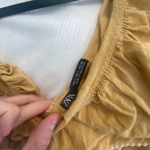 ZARA Mustard Blouse Off-Shoulder - Picture 2 of 4